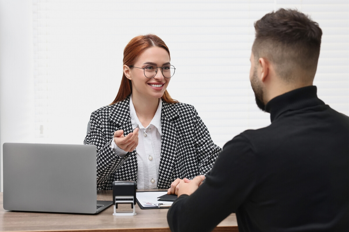 Doanh nghiệp hợp tác với đơn vị tư vấn chuyên nghiệp